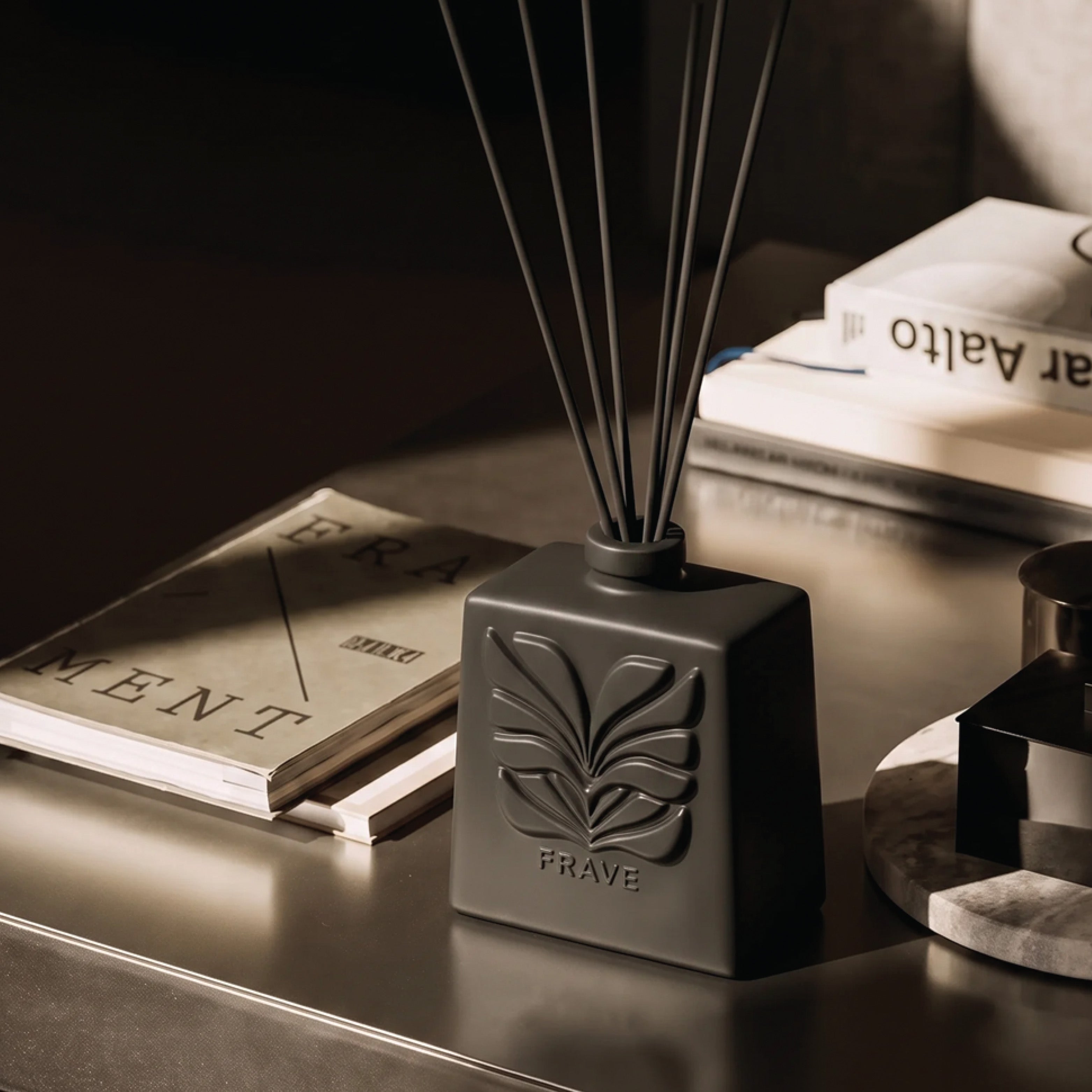 Satin Onyx Midnight Bloom Reed Diffuser