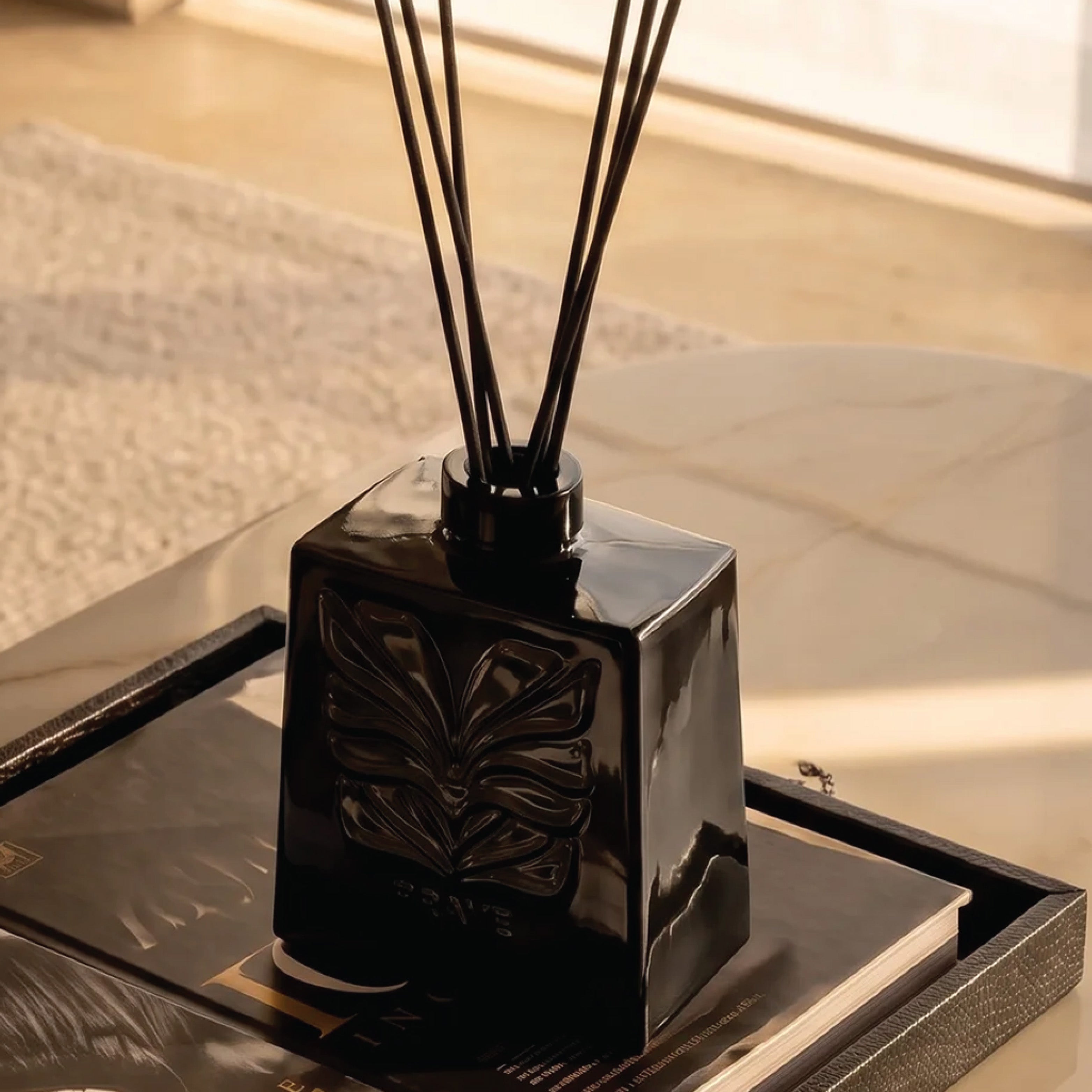 Polished Onyx Midnight Bloom Reed Diffuser