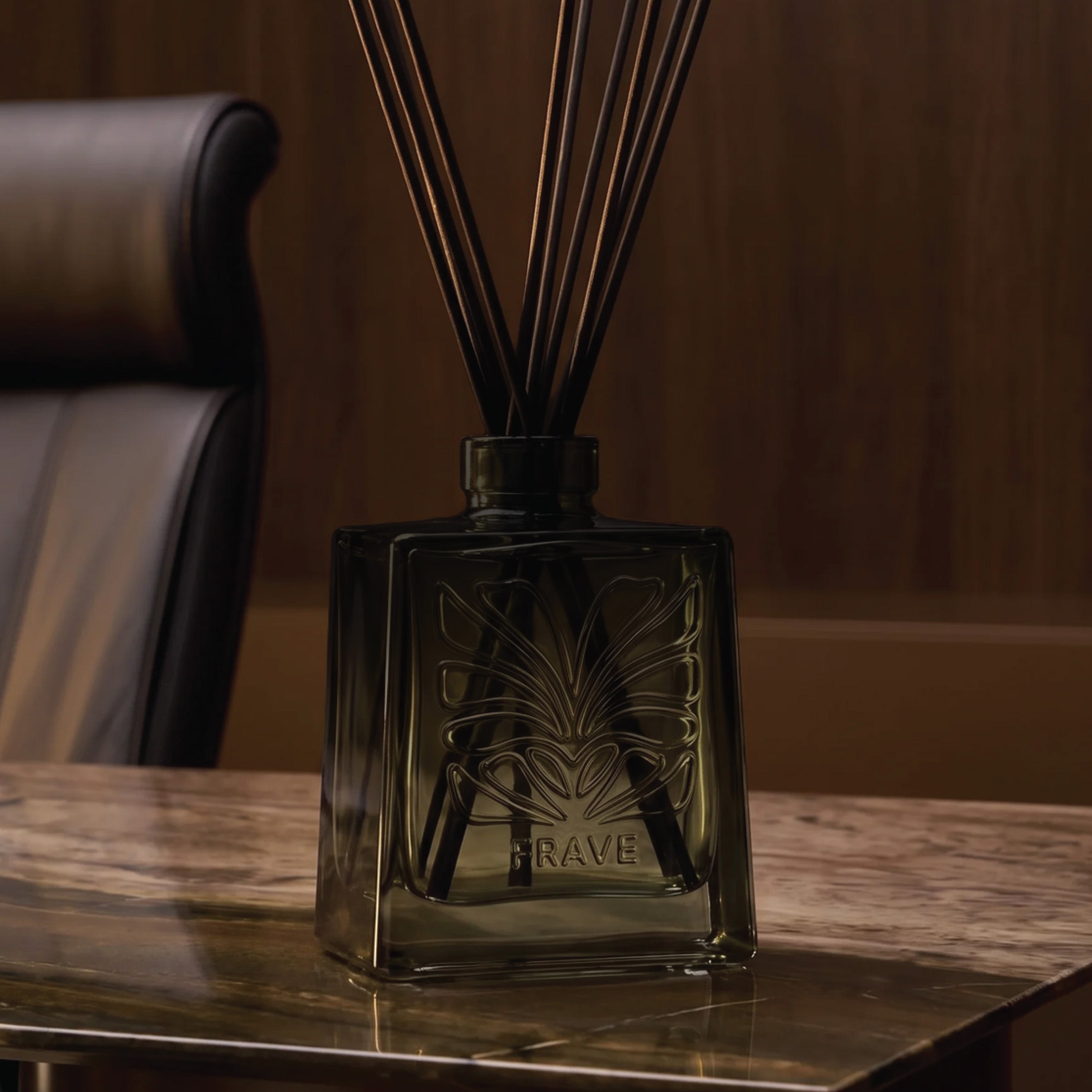 Smoked Emerald Midnight Bloom Reed Diffuser